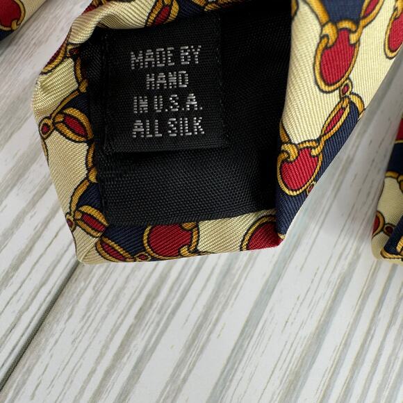 Burberrys 100% silk necktie chain link equestrian blue gold red vintage - Picture 5 of 5